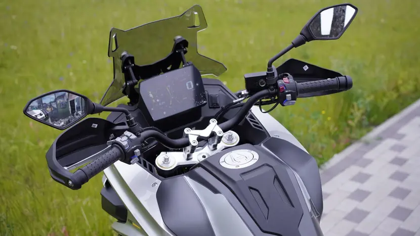 Мотоцикл VOGE DS525X Euro 5 (KE500) Dual Sport інжектор+ABS (+3 Кофра) Сірий фото 11 купити в Україні