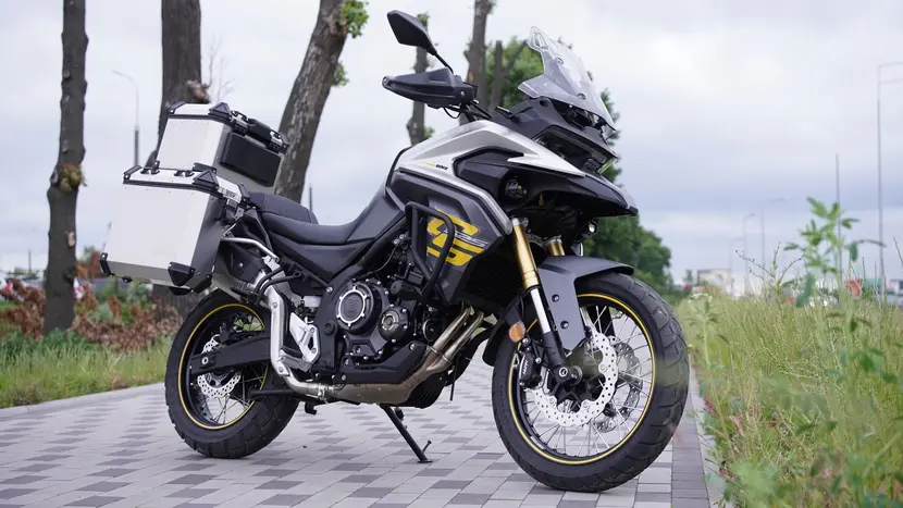 Мотоцикл VOGE DS525X Euro 5 (KE500) Dual Sport інжектор+ABS (+3 Кофра) Сірий фото 2 купити в Україні