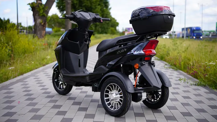 Електроскутер Atlas Falcon Trike Box 1500W Black фото 4 купити в Україні