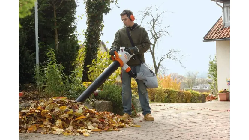 Повітродув-пилосос електричний Stihl SHE81 (48110110839) фото 5 купити в Україні