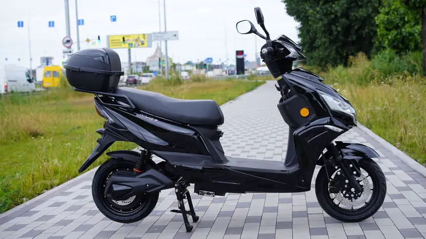 Електроскутер Atlas Journey Box 1500W Black фото 2 купити в Україні