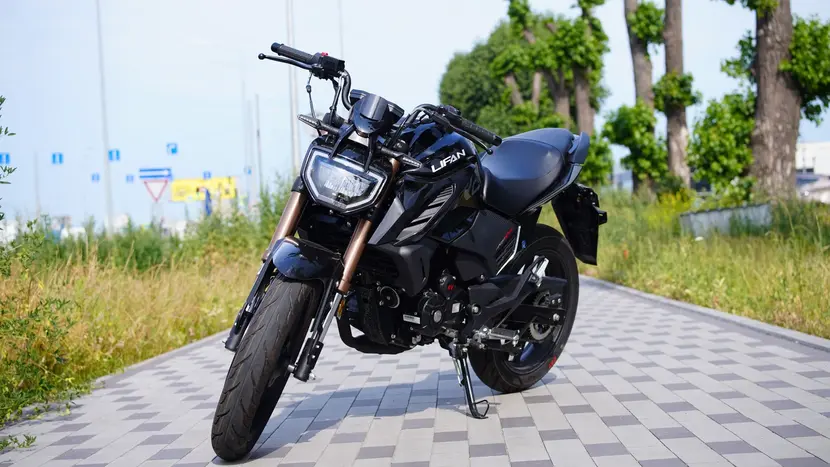 Мотоцикл LIFAN KPS 200 (LF200-10W) Серо-Черный, фото фото 6