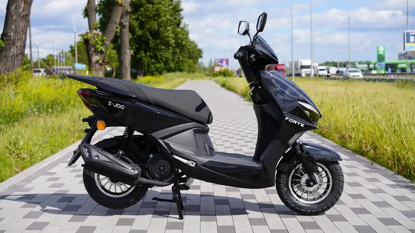 Скутер Forte S-JOG 150 cc (Чорний) фото 2 купити в Україні