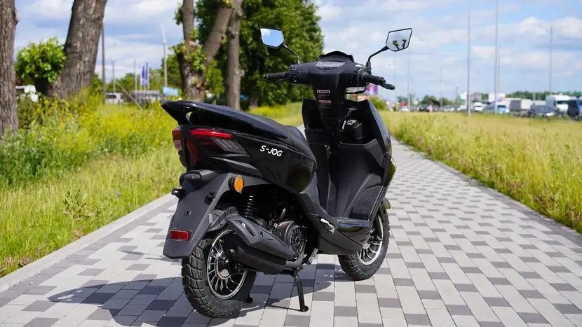 Скутер Forte S-JOG 150 cc (Чорний) фото 3 купити в Україні