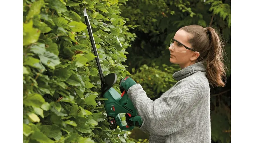 Кущоріз акумуляторний Bosch EasyHedgeCut 18-45 з АКБ та ЗП (0.600.849.H02) фото 4 купити в Україні