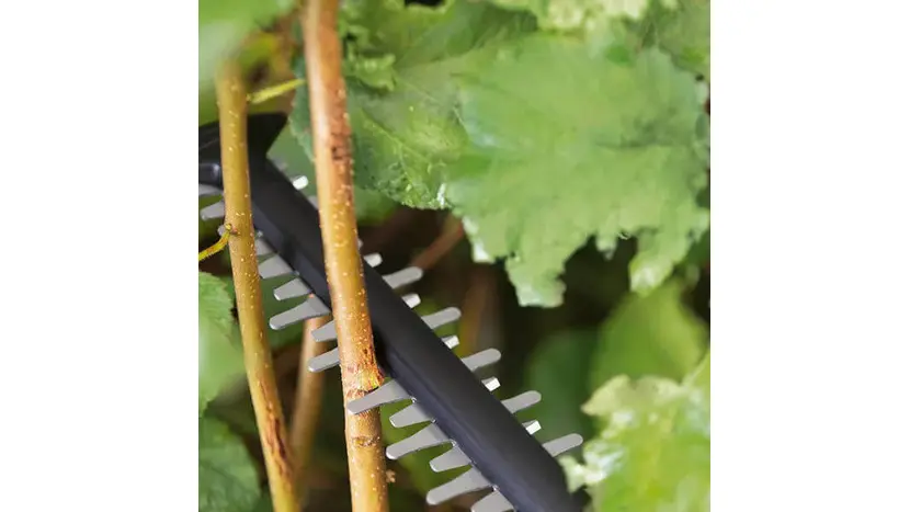 Кусторез аккумуляторный Bosch UniversalHedgeCut 18V-50 без АКБ и ЗП (0.600.849.K00), фото фото 5
