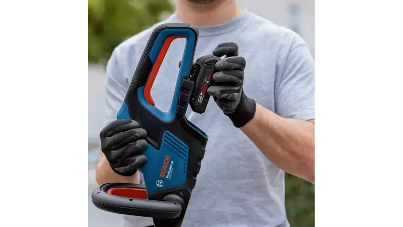Кущоріз акумуляторний Bosch Professional GHE 18V-60 без АКБ та ЗП (0.600.8C9.000) фото 3 купити в Україні