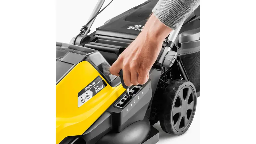 Газонокосарка акумуляторна Karcher LMO 4-18 Dual без АКБ та ЗП фото 3 купити в Україні