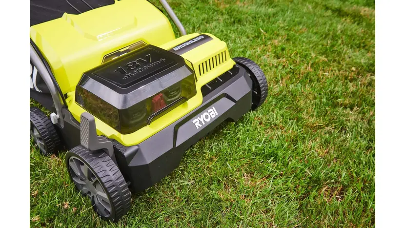 Аератор-скарифікатор акумуляторний Ryobi ONE+ RY18SFX35A-240 з АКБ та ЗП фото 4 купити в Україні