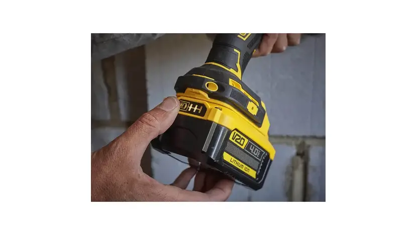 Аккумуляторная батарея STANLEY FatMax SFMCB204 18V 4Ah, фото фото 2