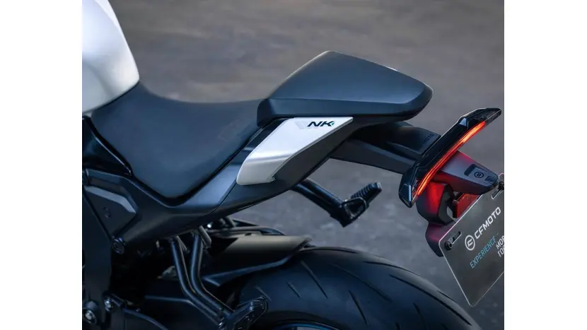 Мотоцикл CFMOTO 675NK фото 7 купити в Україні