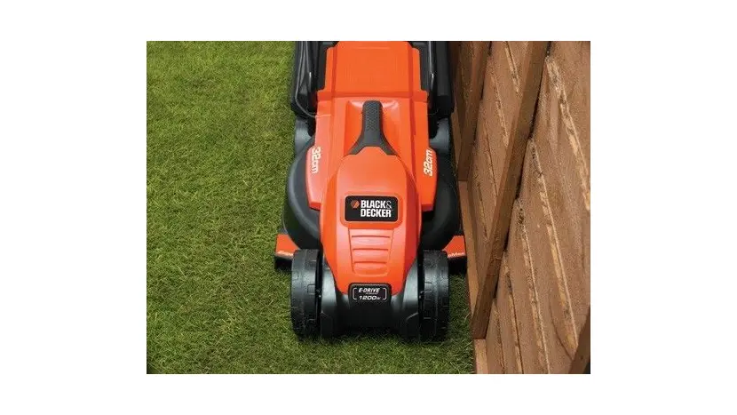 Газонокосарка Black&Decker EMAX 32 фото 2 купити в Україні
