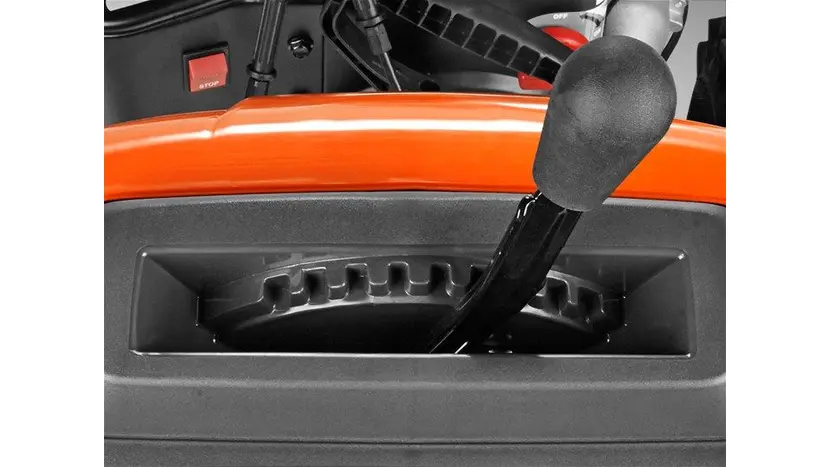 Снігоприбирач Husqvarna ST 230P фото 2 купити в Україні