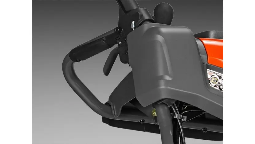 Снігоприбирач Husqvarna ST 230P фото 7 купити в Україні