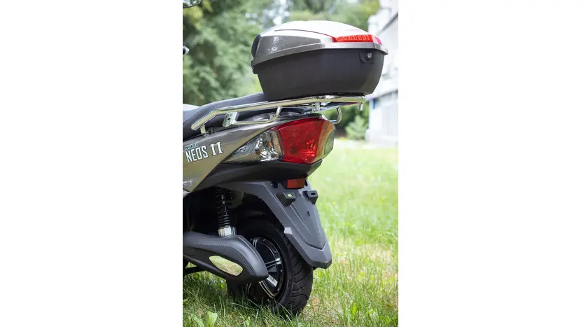 Електроскутер Maxxter Neos II (Black-Gray) фото 7 купити в Україні